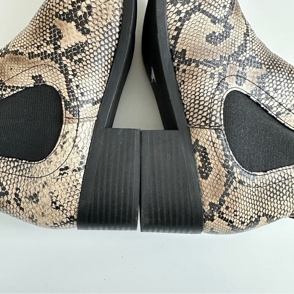Matisse Women's Snake Print Chelsea Ankle Boots in Brown Tan Colors sz 8.5M - Picture 11 of 15